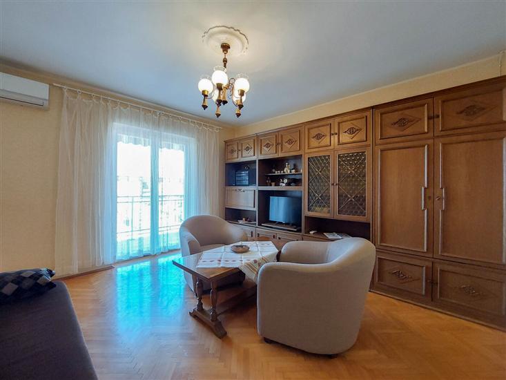 Apartment A2, for 5 persons