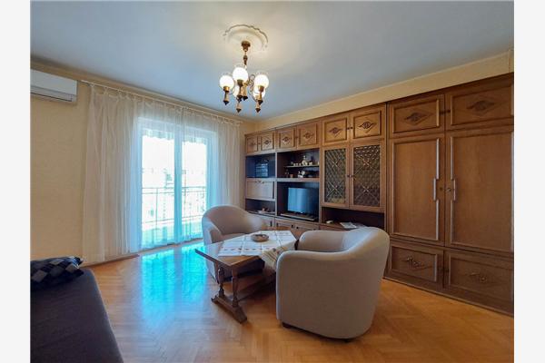 Apartment A2, for 5 persons