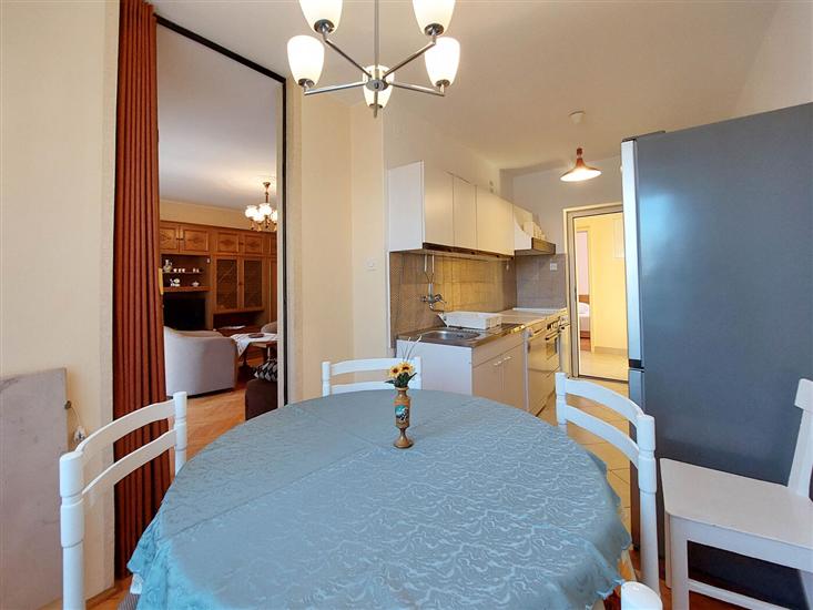 Apartment A2, for 5 persons