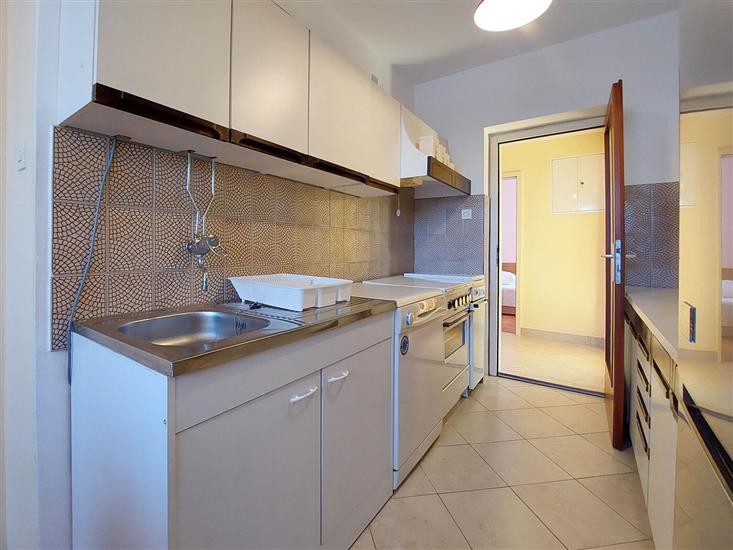 Apartment A2, for 5 persons