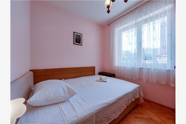 Apartment A2, for 5 persons