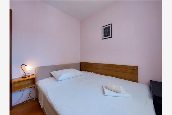 Apartment A2, for 5 persons