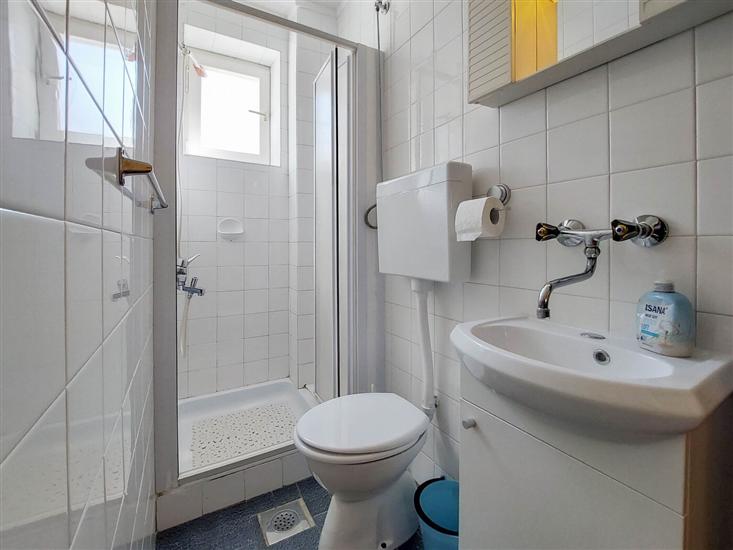 Apartment A2, for 5 persons