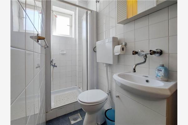 Apartment A2, for 5 persons