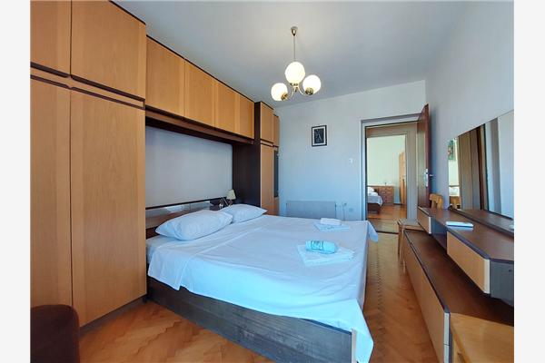 Apartment A2, for 5 persons