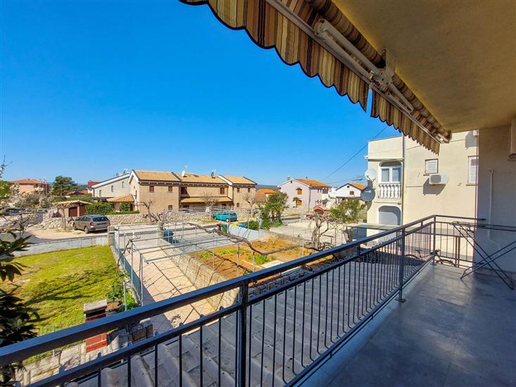 Apartment A2, for 5 persons