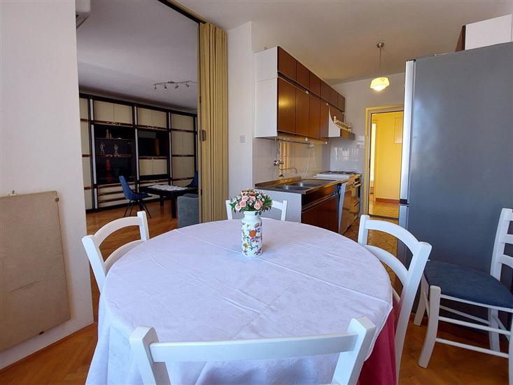 Apartment A1, for 5 persons