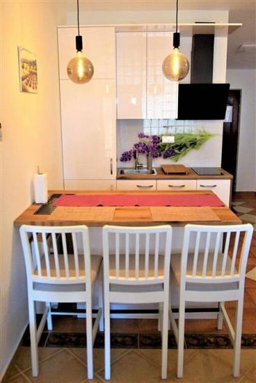 Apartment A2, for 3 persons