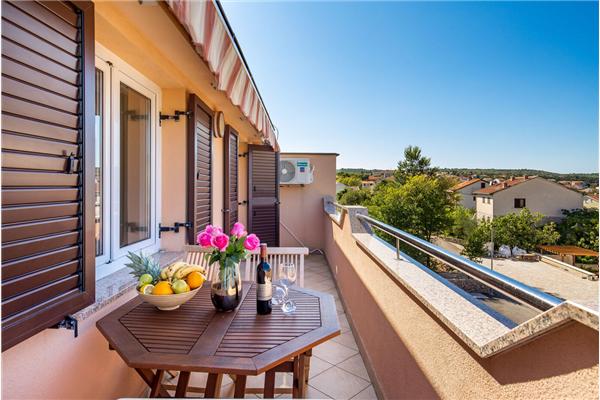 Apartment A3, for 5 persons