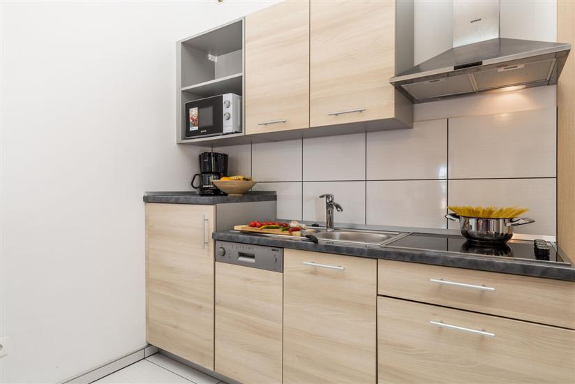 Apartment A4, for 5 persons