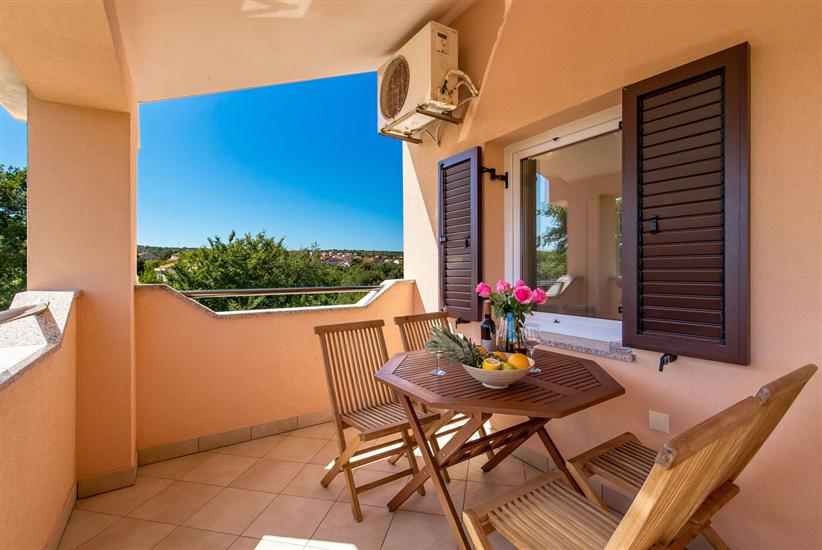 Apartment A4, for 5 persons