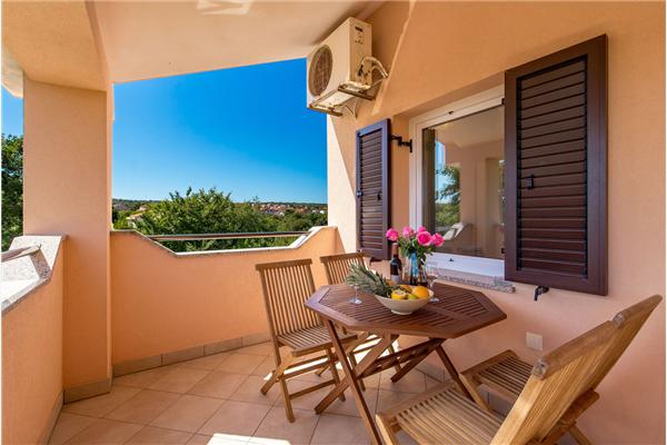 Apartment A4, for 5 persons