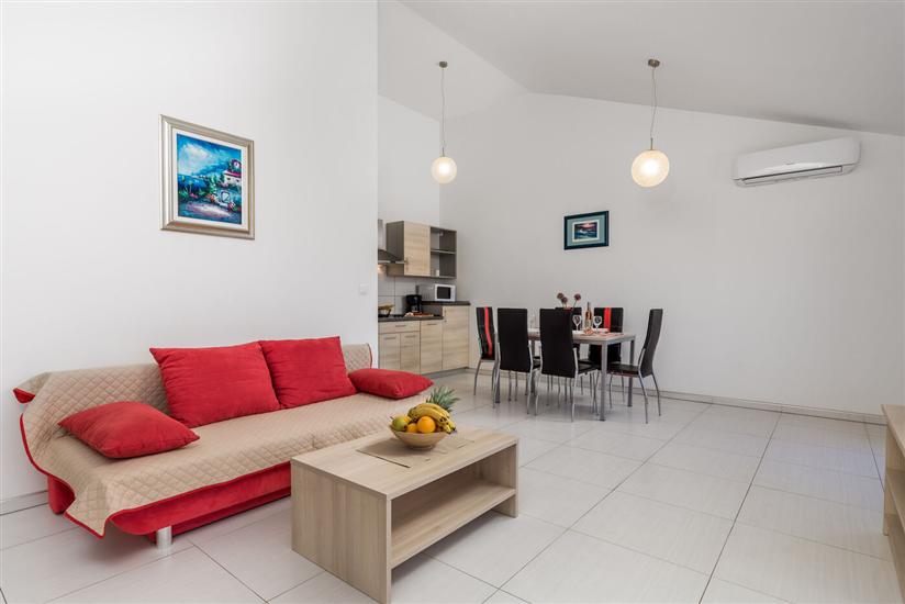 Apartment A5, for 5 persons