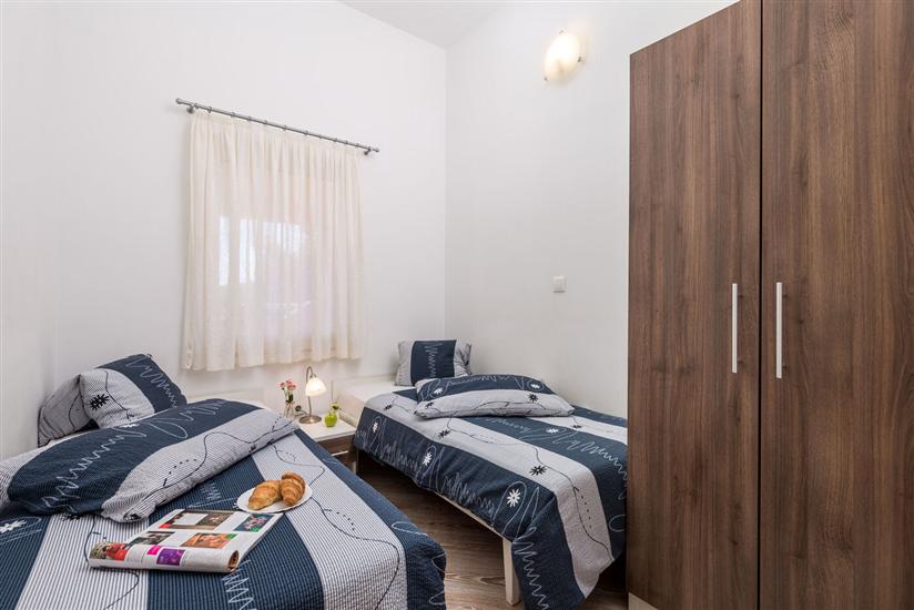Apartment A6, for 5 persons