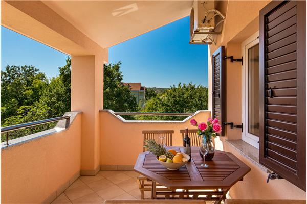 Apartment A6, for 5 persons