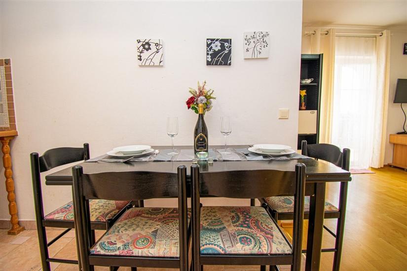 Apartment A2, for 4 persons