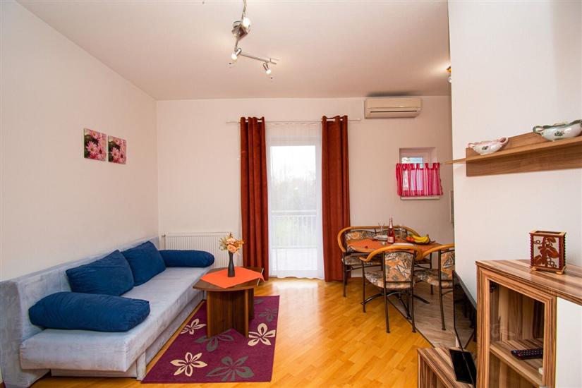 Apartment A5, for 4 persons