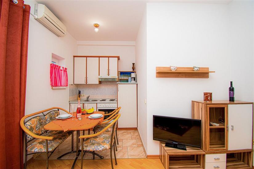 Apartment A5, for 4 persons