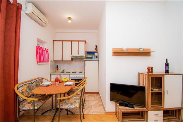 Apartment A5, for 4 persons