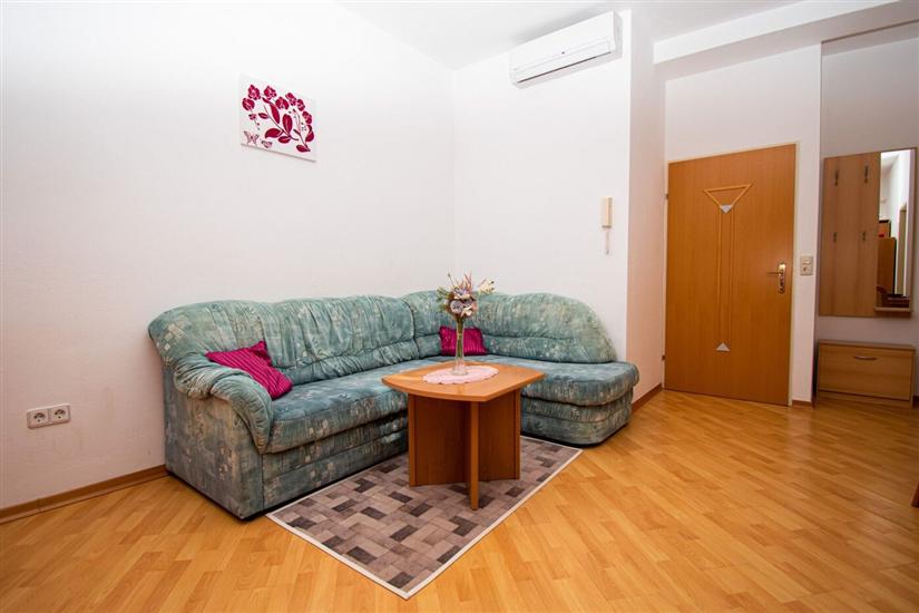 Apartment A4, for 4 persons