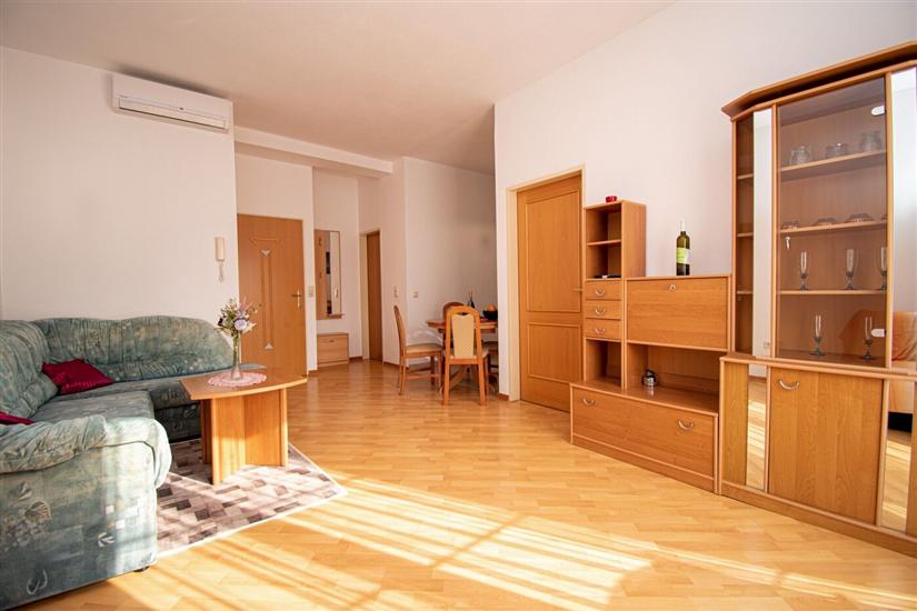 Apartment A4, for 4 persons