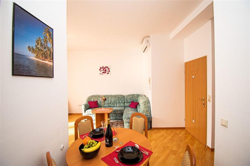 Apartment A4, for 4 persons