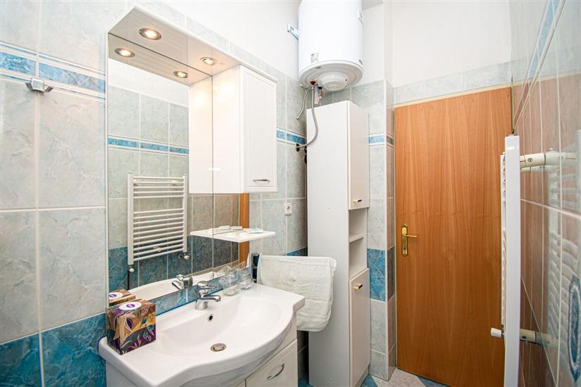 Apartment A4, for 4 persons