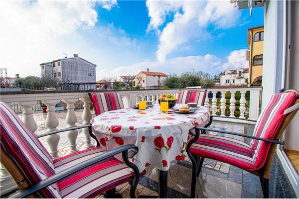 Apartment A4, for 4 persons