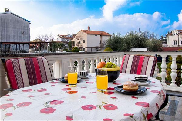 Apartment A4, for 4 persons