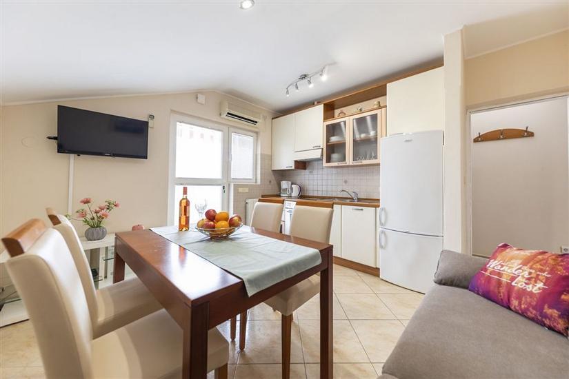 Apartment A2, for 3 persons