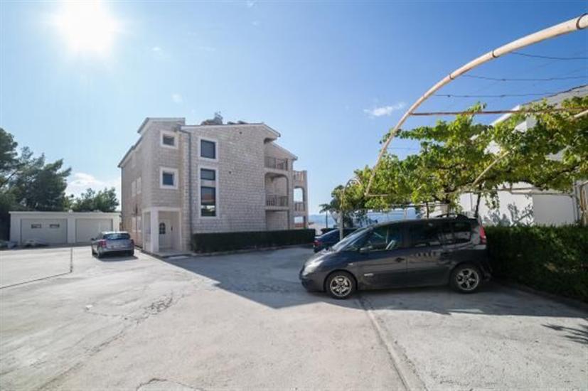 Apartments and Room Jure