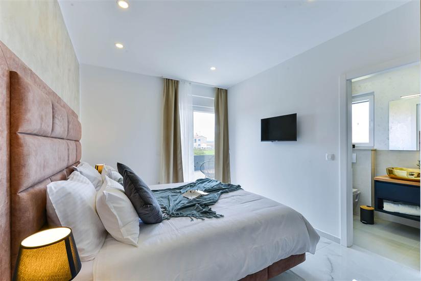 House K1, for 8 persons