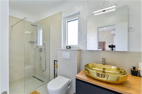 House K1, for 8 persons