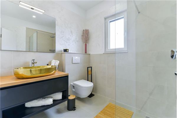 House K1, for 8 persons