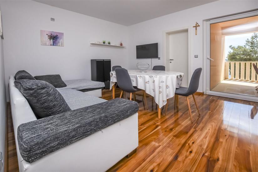 Apartment A1, for 5 persons