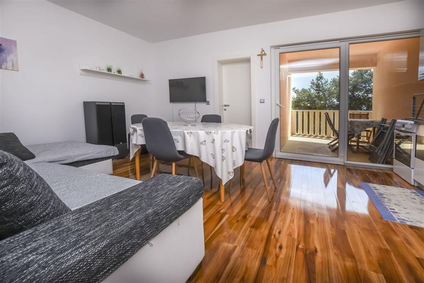 Apartment A1, for 5 persons