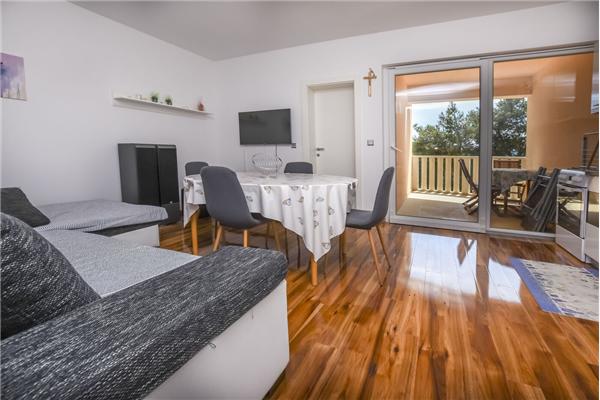 Apartment A1, for 5 persons