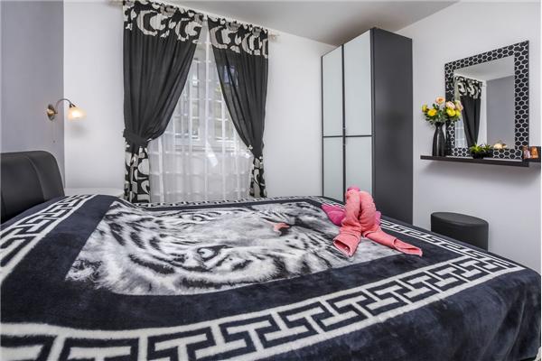 Apartment A1, for 5 persons