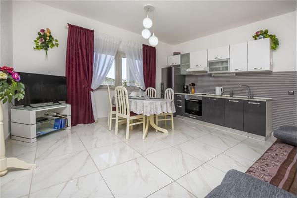 Apartment A1, for 5 persons