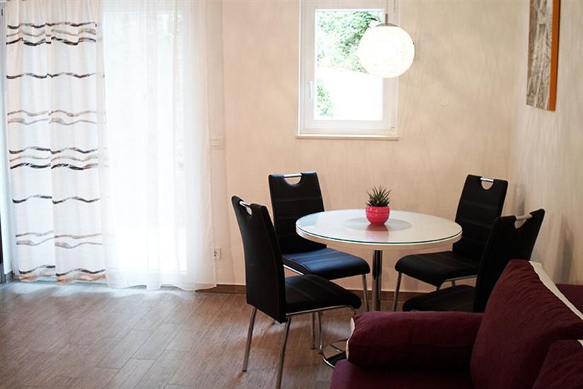 Apartment A4, for 4 persons