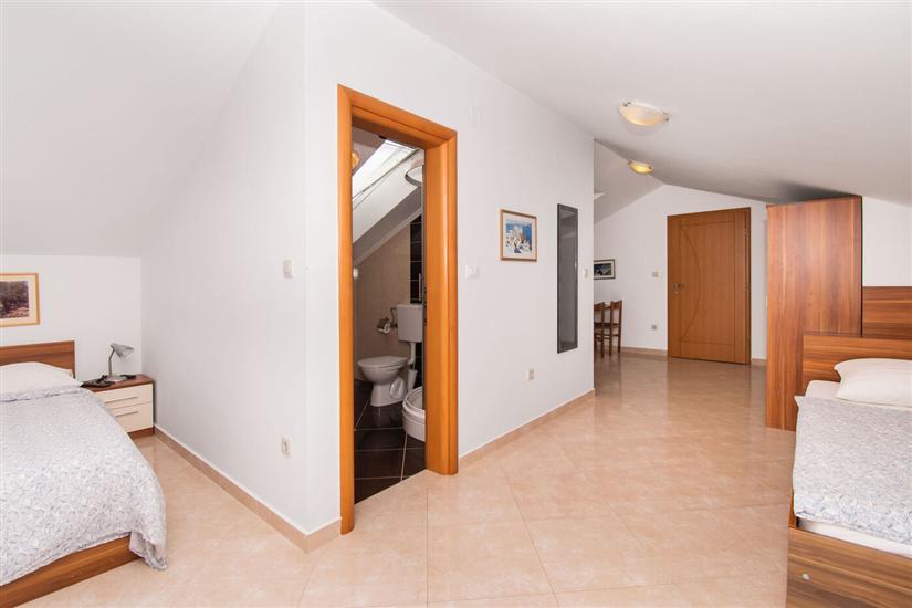 Apartment A5, for 3 persons