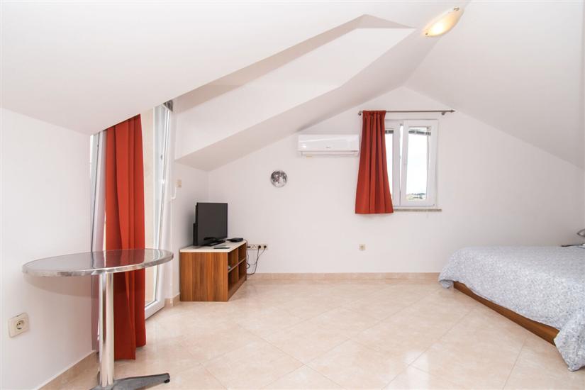 Apartment A5, for 3 persons