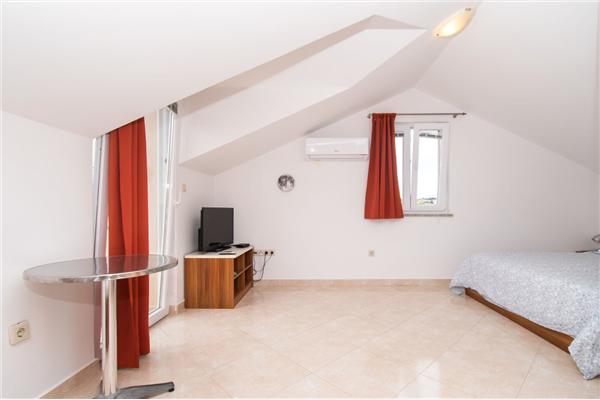 Apartment A5, for 3 persons