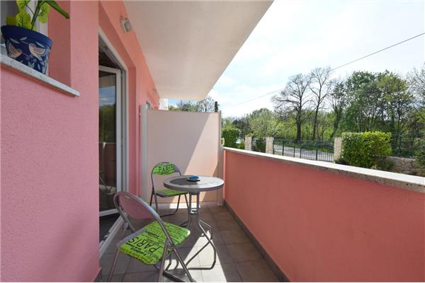 Room S3, for 2 persons