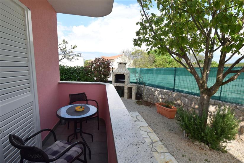 Room S2, for 2 persons