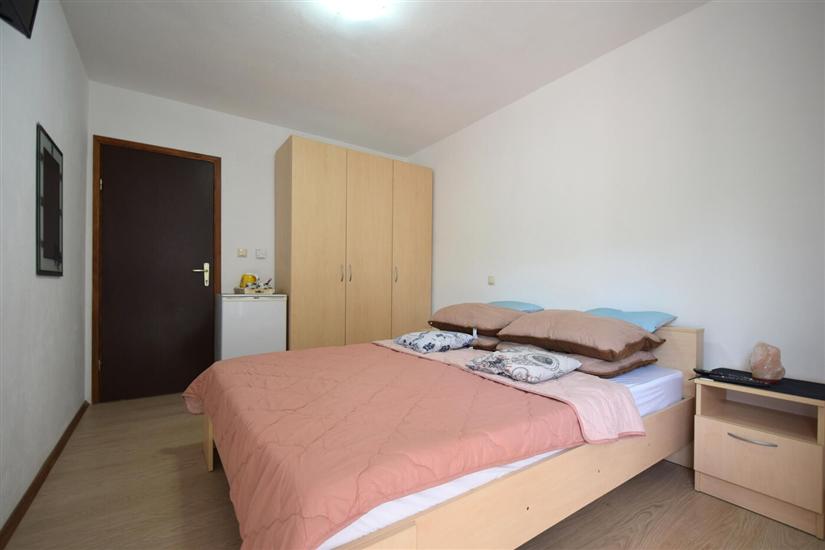 Room S4, for 2 persons