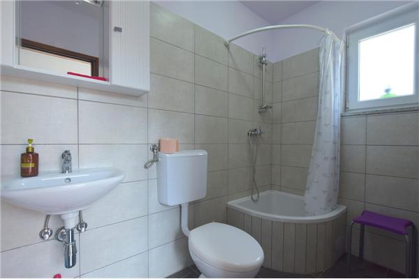 Room S4, for 2 persons