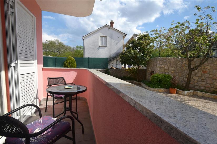 Room S4, for 2 persons