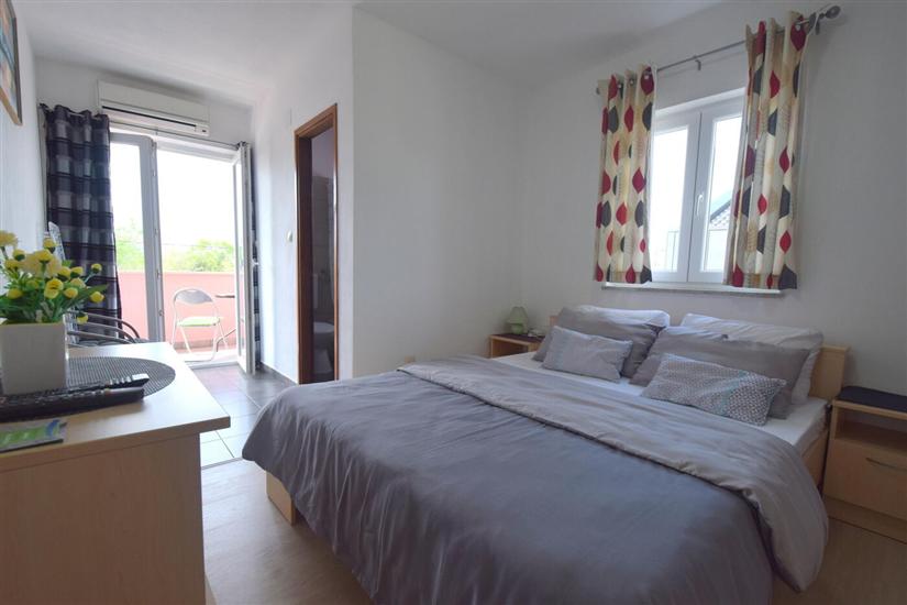 Room S5, for 2 persons