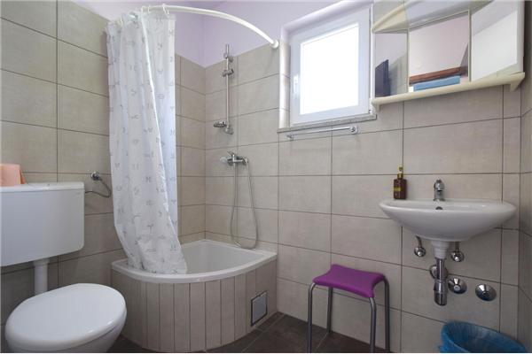 Room S5, for 2 persons